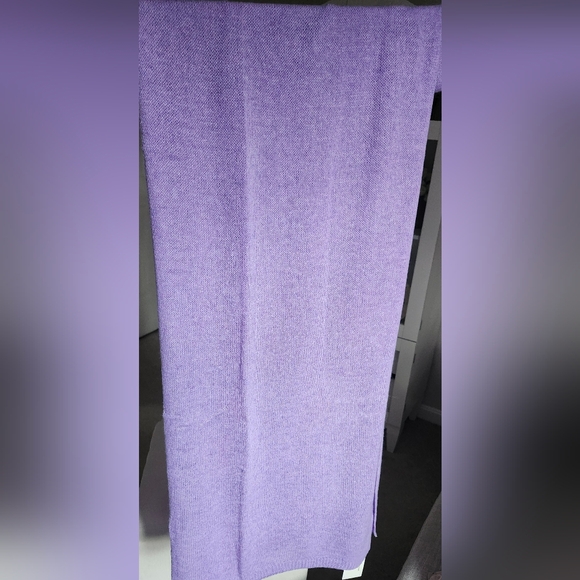 100 % Cashmere Scarf/Mini Wrap NWT - Picture 4 of 5